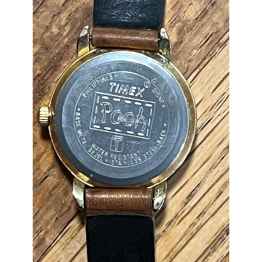 Vtg Timex Disney Winnie the Pooh Watch Gold Tone Leather Bee Strap Untested